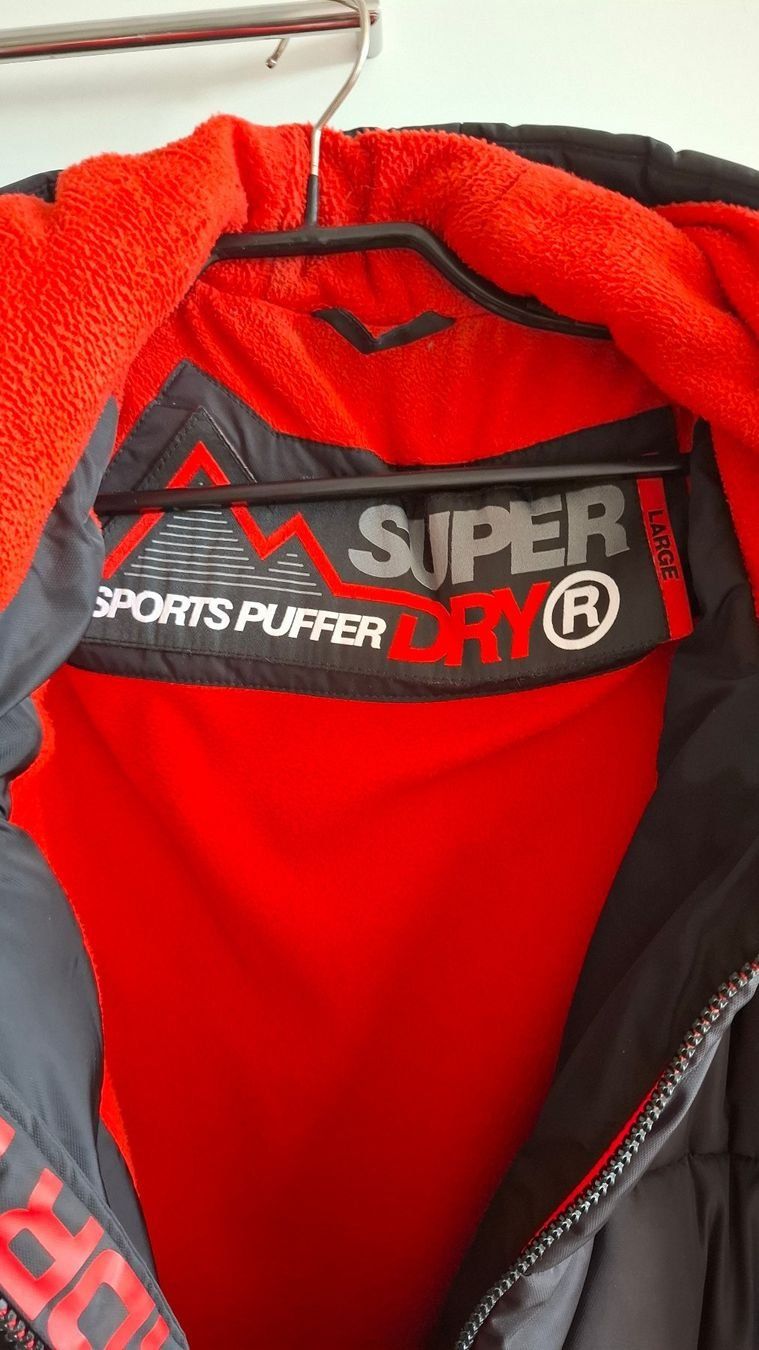 Superdry Giacche: Herren Superdry Jacke - Grösse L – Usato da Rickenbach b. Wil venduto da VeryLovelyThings 4