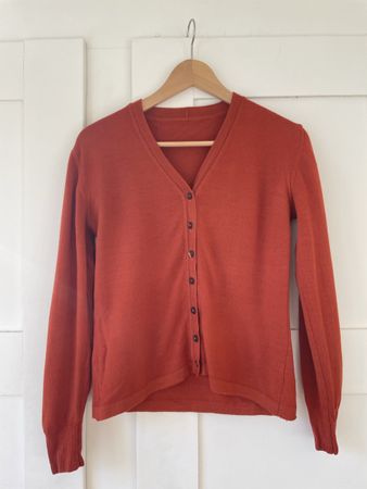 Strickjacke / Cardigan – 100% Merinowolle – Rost, ca. Gr S