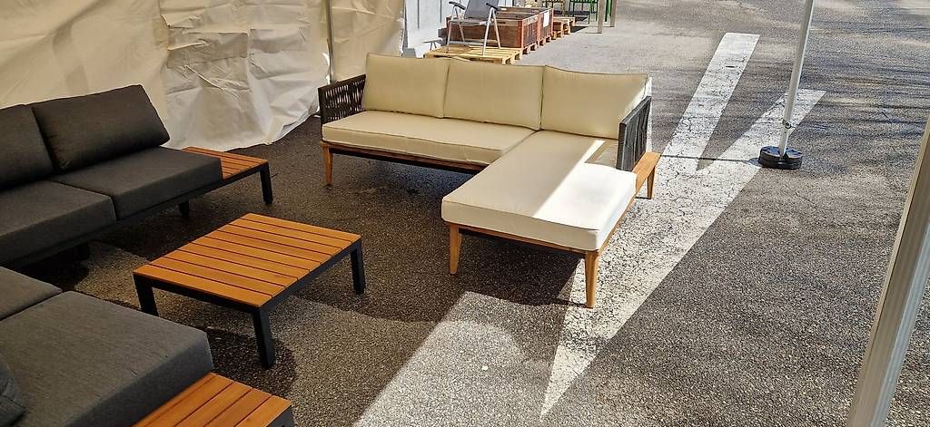 Divani: Gartenlounge neu – Nuovo e nell'imballaggio originale da Lützelflüh-Goldb venduto da Rampenverkauf_72_ 1