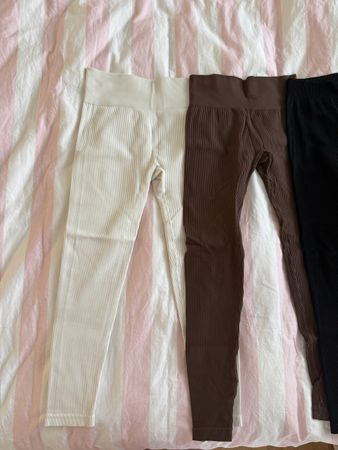 Pull&Bear Leggings, Gr. M/L, gerippt, Top Zustand!