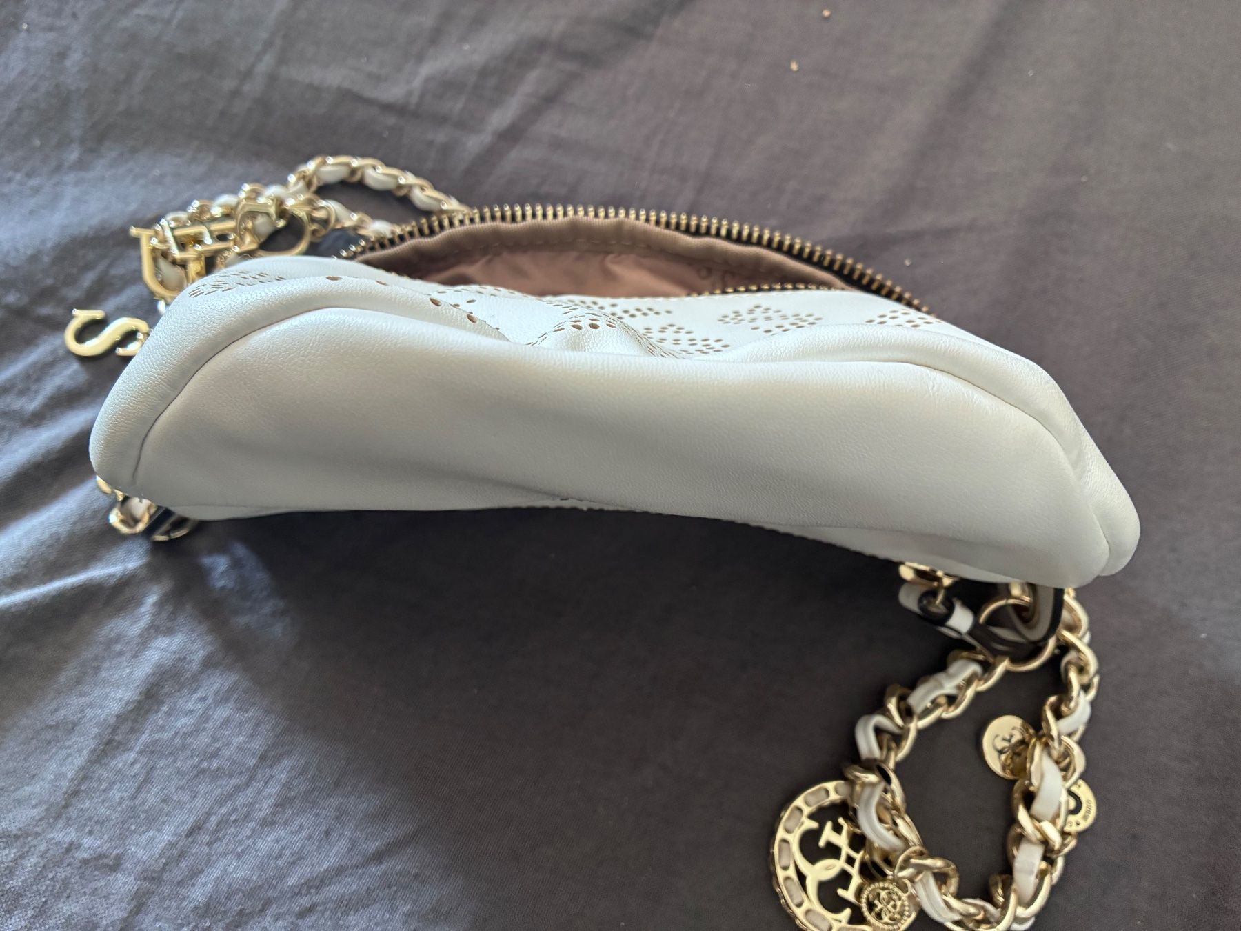 Borse: Marsupio Guess – Usato da Bellinzona venduto da Whale_ 5