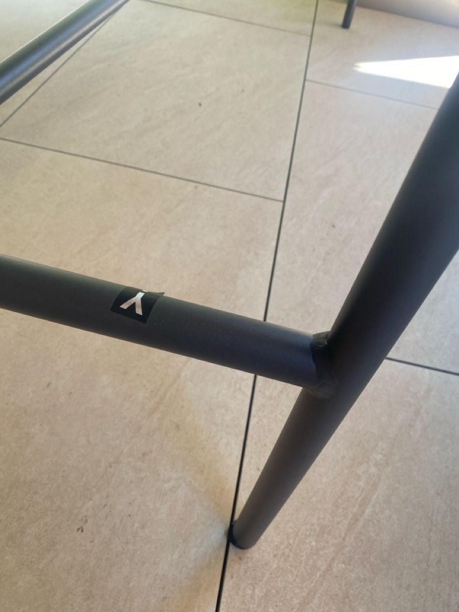 Pfister Tavoli: Bartisch von BYYU, Anthrazit, 178x67x106, Top! – Usato da Rothenburg venduto da viola.lena 1