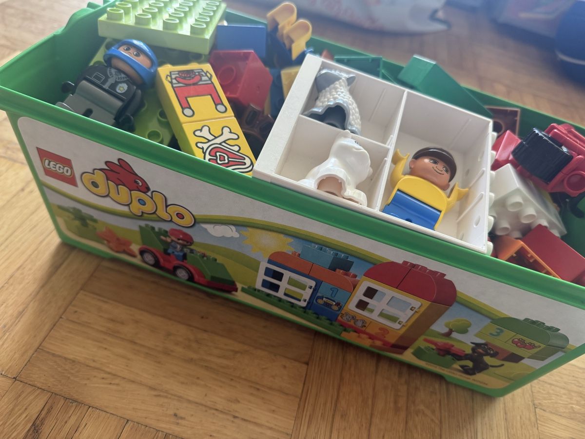 Lego Spielzeuge: Duplo Sammlung mit Box – Gebraucht aus Biel/Bienne von isa_sts8 1