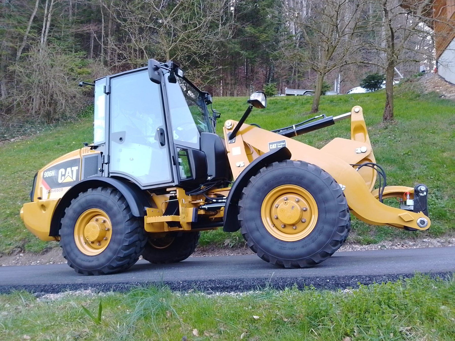 Caterpillar Chargeur de ferme: Cat 906H2 Radlader – D'occasion à Eptingen par JDK01 4
