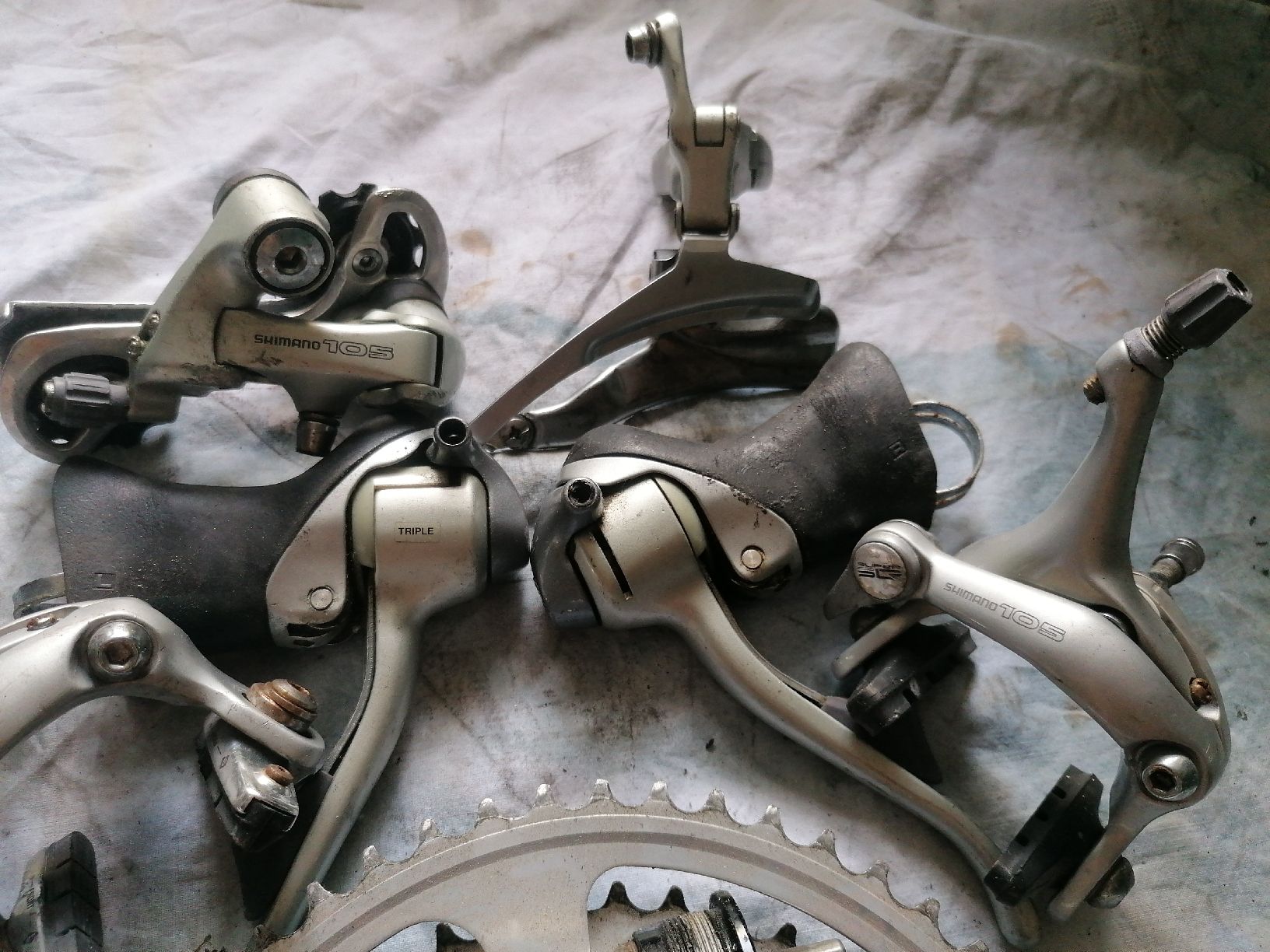 Shimano Pezzi di ricambio: Shimano 105 8v groupset – Usato da Lausanne venduto da Frankenstein 1