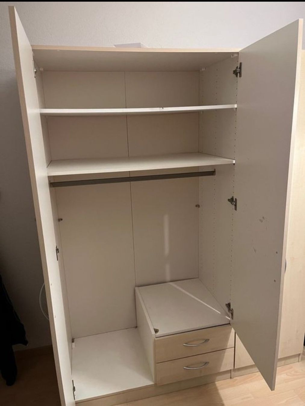 Schränke: Kleiderschrank – Gebraucht aus Dietikon von Funk_Electro 4