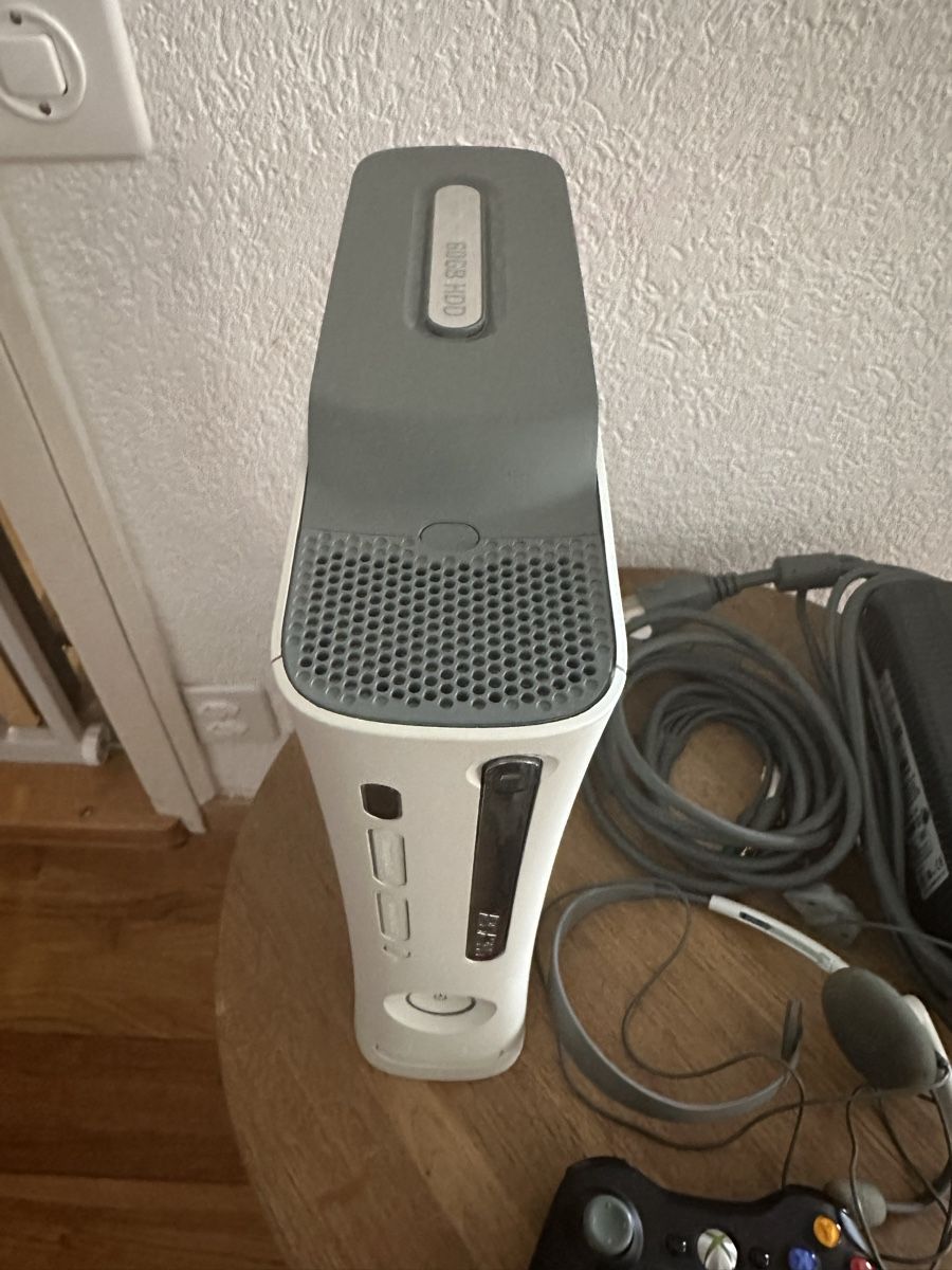 Microsoft Konsolen: Xbox 360 fat 60GB – Gebraucht aus Genève von  2