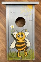 Vogelhaus handgemacht (mit Bienen 🐝 Sujets bemalt)