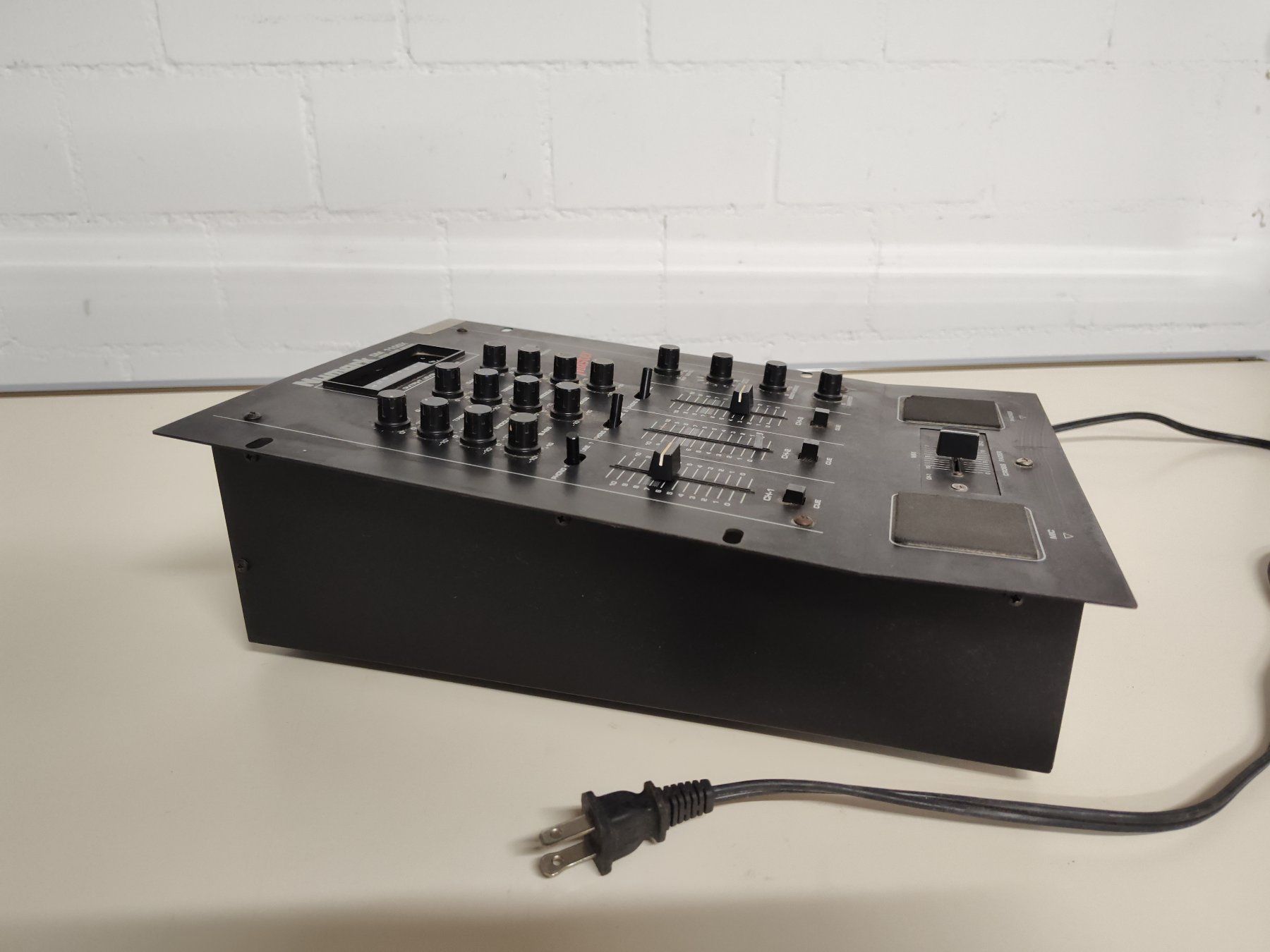 Console di mixaggio: Numark Master Mix DM 1100 X PRE-Amp Mixer – Usato da Bern venduto da WE_ARE 2