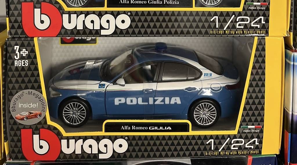Alfa Romeo Modellini d'auto: Alfa Romeo Giulia Polizia 1:24 – Usato da Wattwil venduto da Gpunto