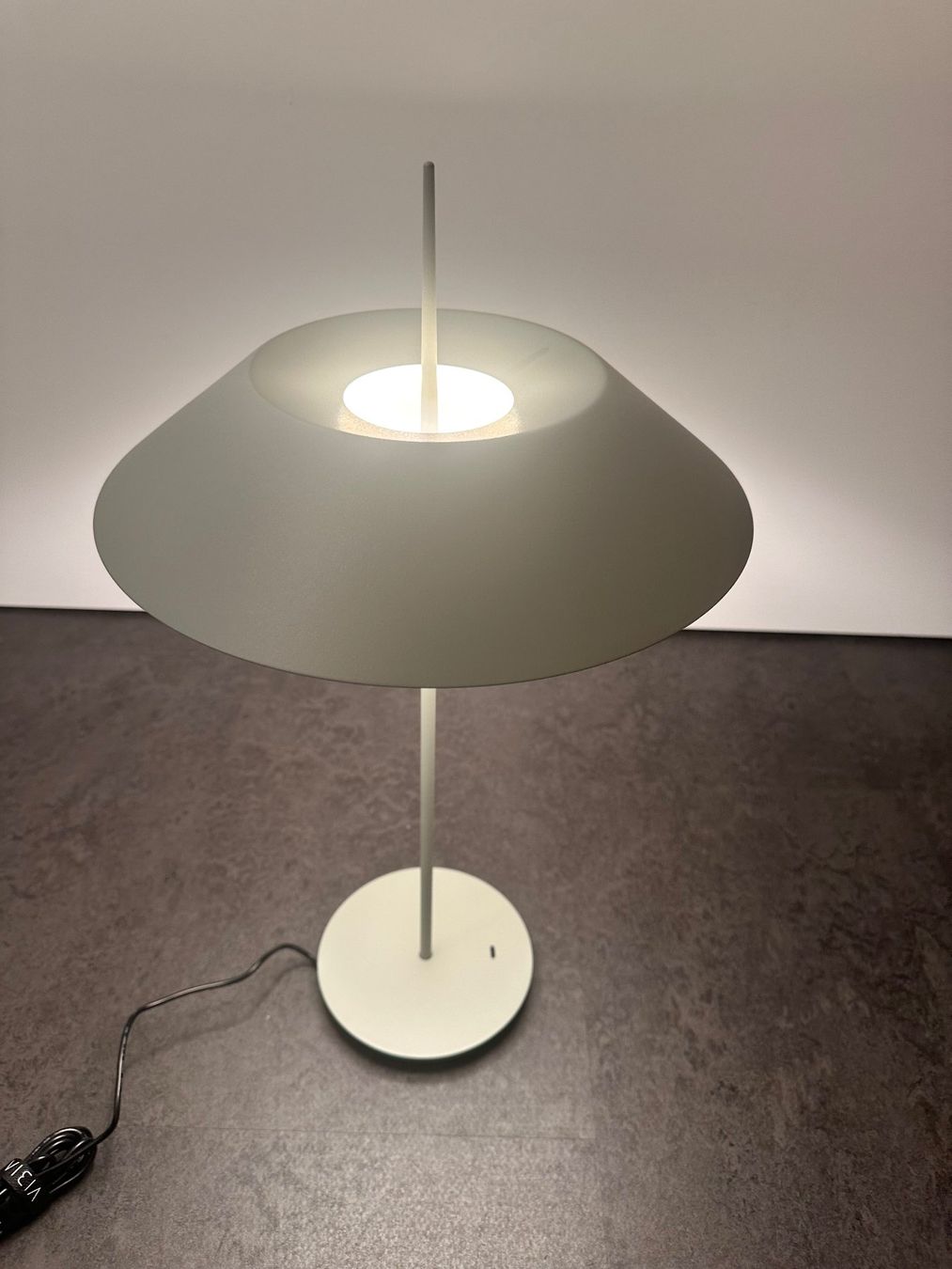 Lampadari & plafoniere: LED Tischleuchte Mayfair von VIBIA (touchless dimmbar) – Nuovo e nell'imballaggio originale da Suhr venduto da leuchtenshop 1