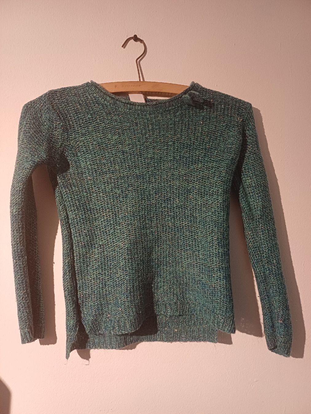 C&A Pullover & Sweatshirts: Pullover Türkis mit Goldfäden Grösse 122 von C&A – Gebraucht aus Schönenwerd von pomodor