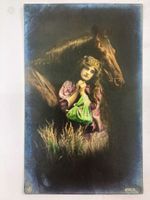 Fotopostkarte Frau mit Pferd Handkoloriert - um 1920 Antik