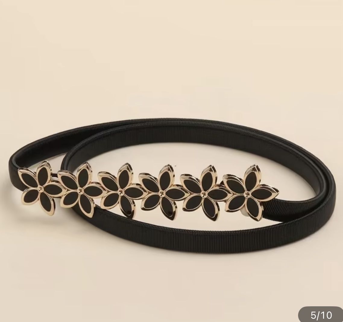 Cinture: Schöner, elastischer Damengürtel mit Blumenmuster, neuwertig – Nuovo e nell'imballaggio originale da Bassersdorf venduto da schokoart.ch 2
