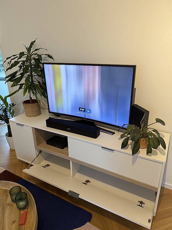 Meubles TV: TV-Kommode / Sideboard – D'occasion à Zürich par nic_c8k6