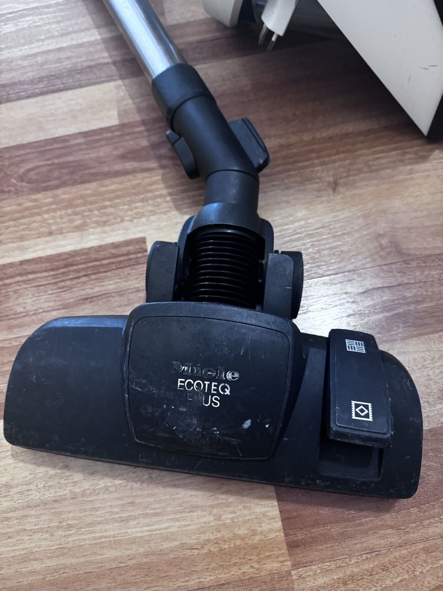 Miele Aspirapolveri & Accessori: Miele Blizzard CX1 beutellosen Staubsauger – Usato da Mönchaltorf venduto da gol_pg75 3