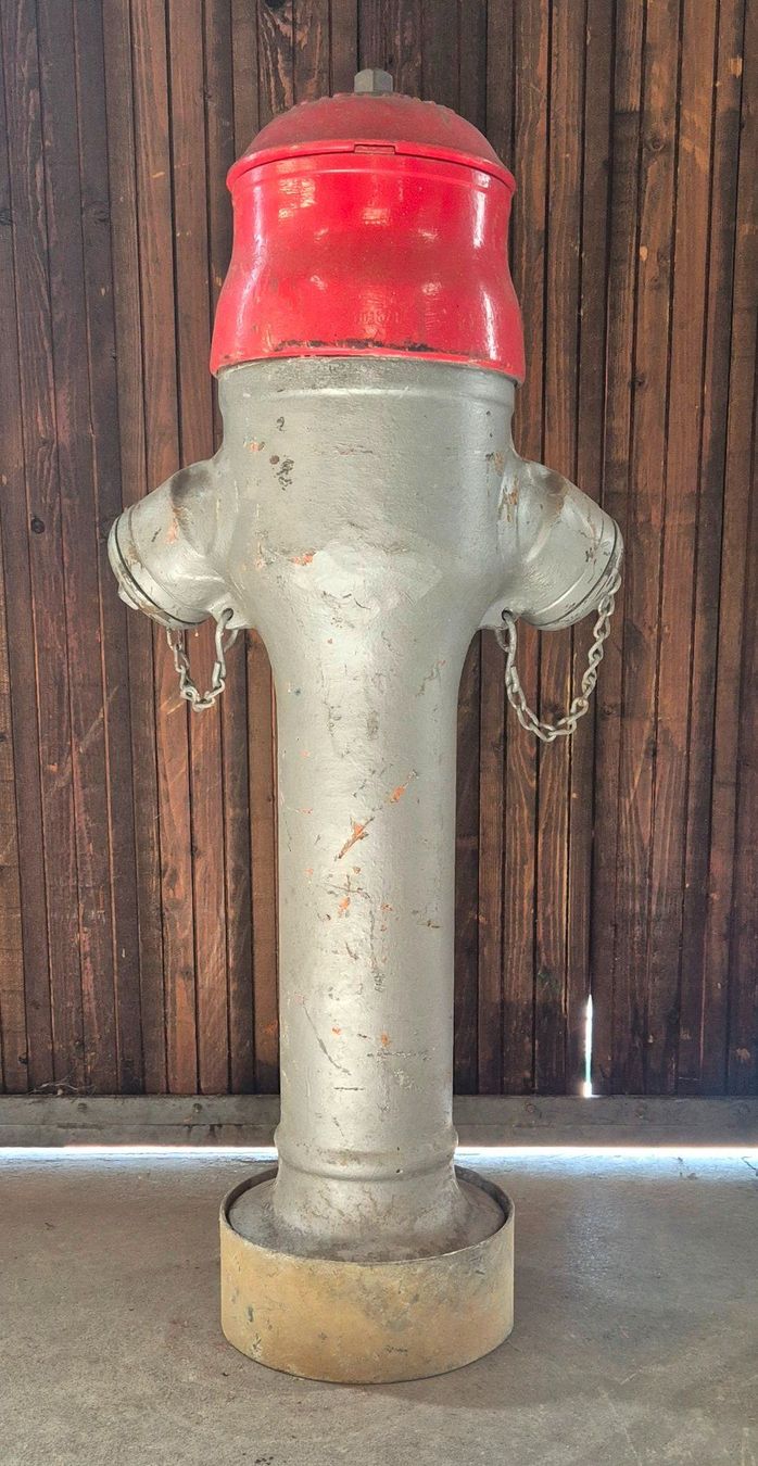 Estintori: Vintage Hydrant Von Roll, Typ 1935 – Usato da Neerach venduto da JohannJucker65 1