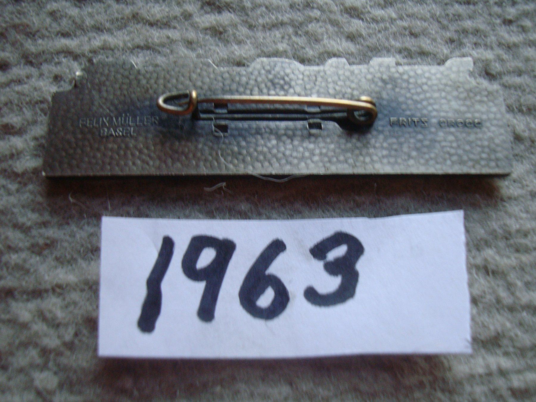 Basler Plaketten & Abzeichen: Basler Fasnachtsplakette 1963 Silber – Gebraucht aus Arlesheim von printz01 1