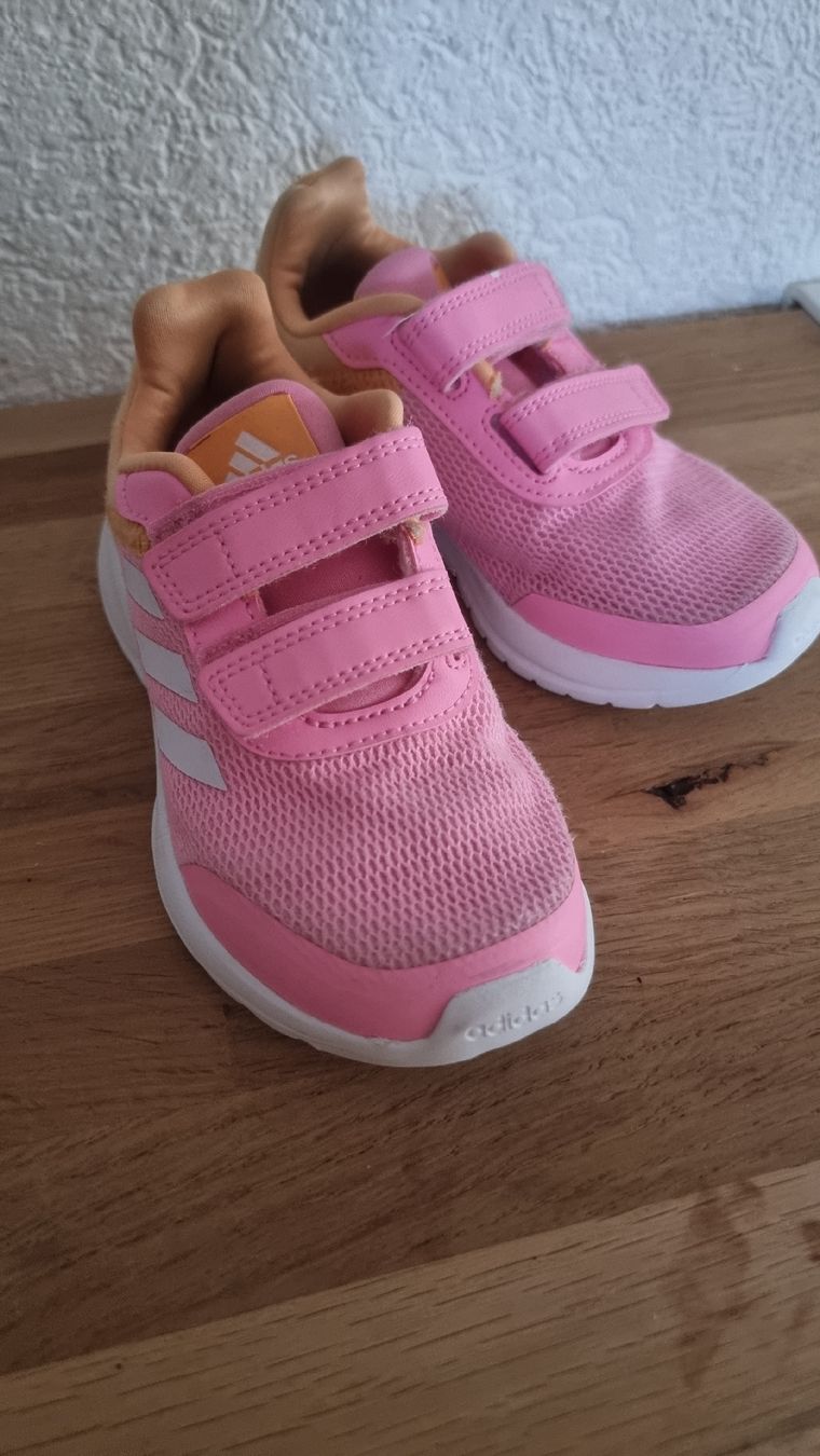 Adidas Schuhe für Mädchen: Adidas performance 29 – Gebraucht aus Les Breuleux von Mily1991