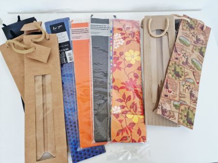 Lot Geschenkpapier Taschen für Flaschen versch. Grössen