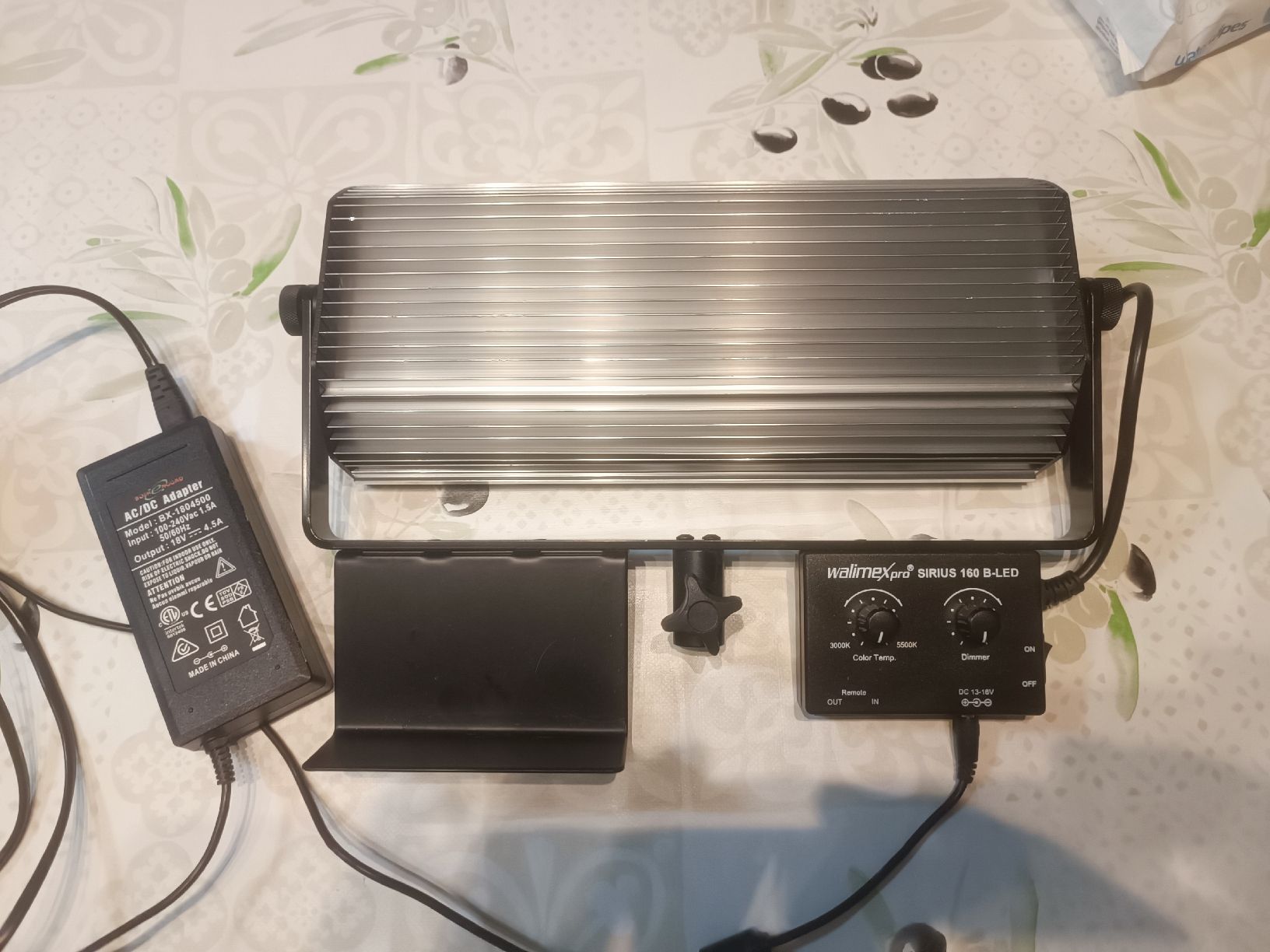 Lampade: Walimex pro Sirius 160 B-LED Videoleuchte – Usato da Buus venduto da sro_6mp9 1