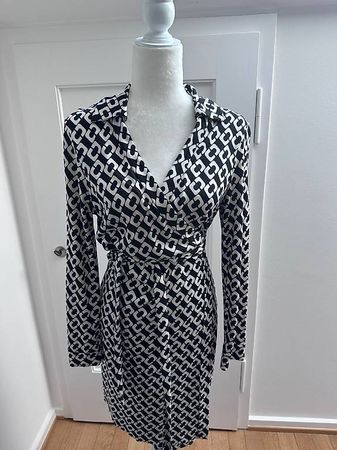 Diane von Furstenberg klassisches Wickelkleid Gr. US 12