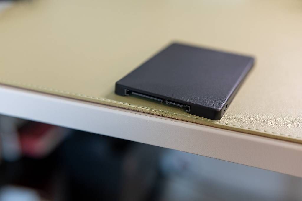 Dischi rigidi: SSD SATA 500go – Usato da Ferreyres venduto da Geek_Inside 1