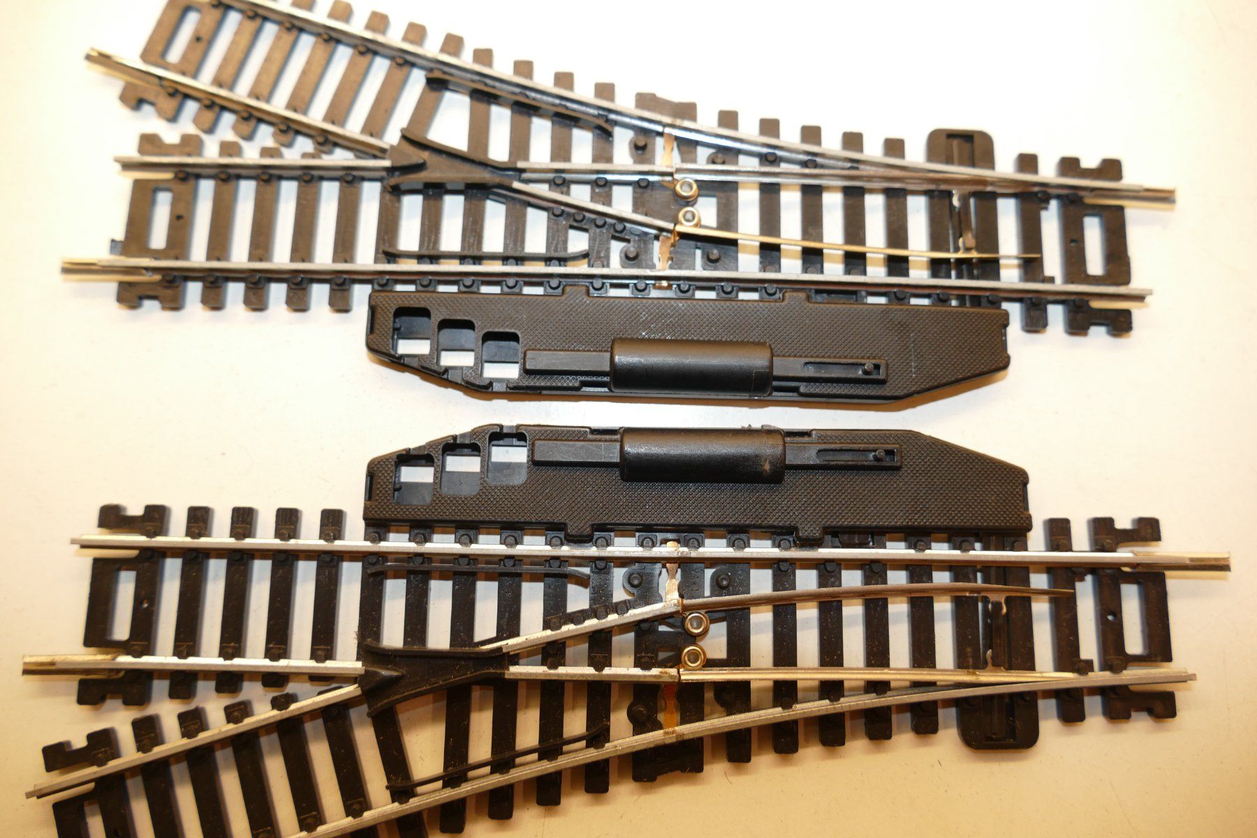 Lima Modellini di ferrovie: Lima H0: Handweichenpaar Einheit 3 – Usato da Niederhasli venduto da rail-duerst 1