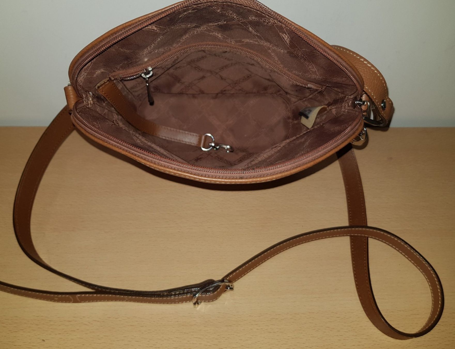 Longchamp Taschen für Damen: Longchamp Leder Umhängetasche – Gebraucht aus Basel von Birs868 6
