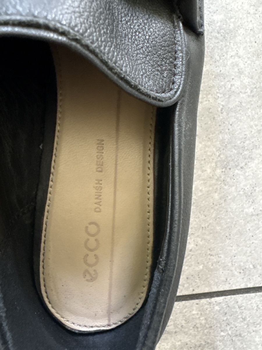 Ecco Scarpe da donna: Mocassin Ecco en cuir taille 35 – Usato da Düdingen venduto da Yellow 1