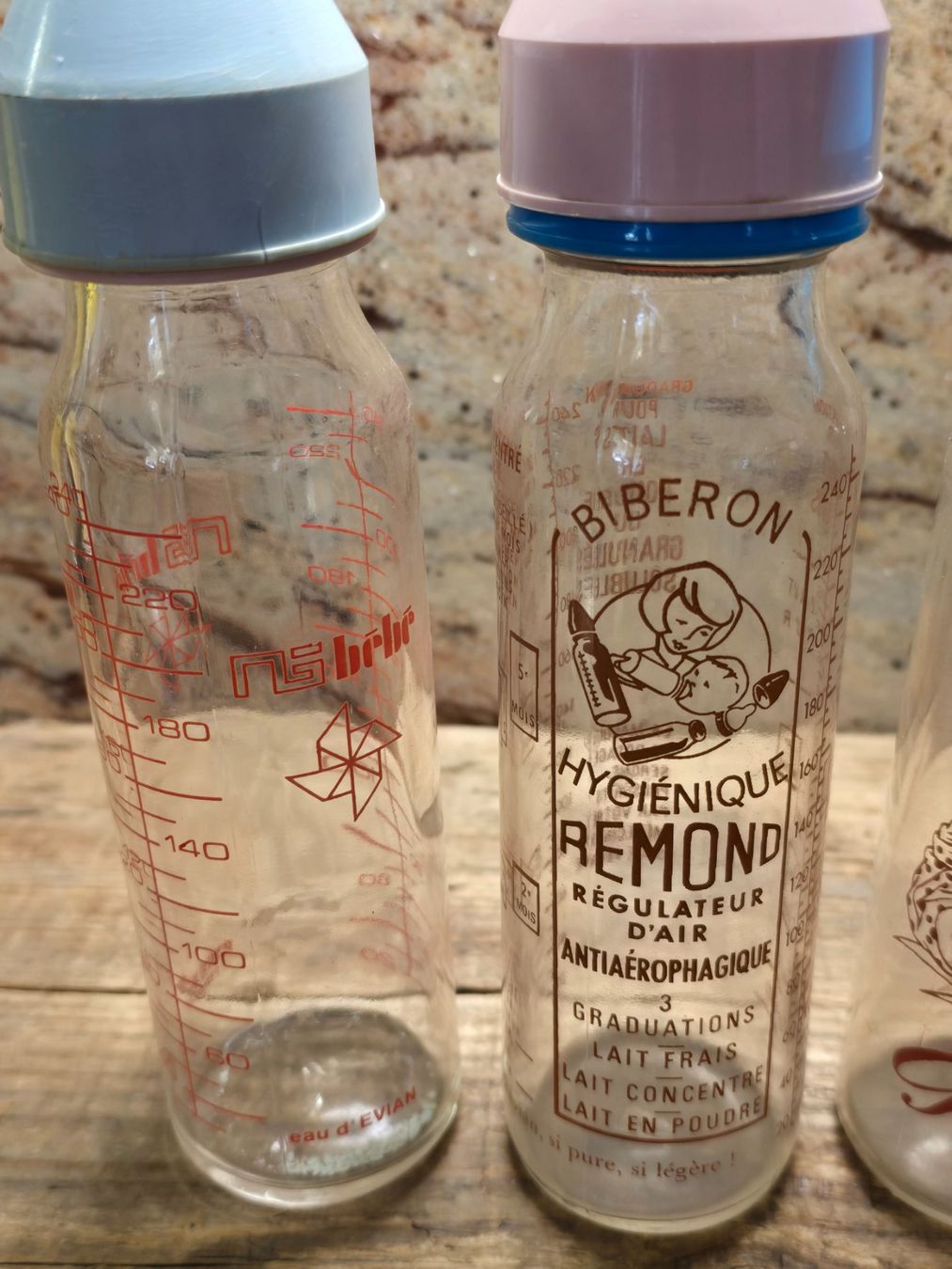 Flaschen: Antiker Topf mit Original Glasflaschen – Gebraucht aus Walkringen von Vanuca 8