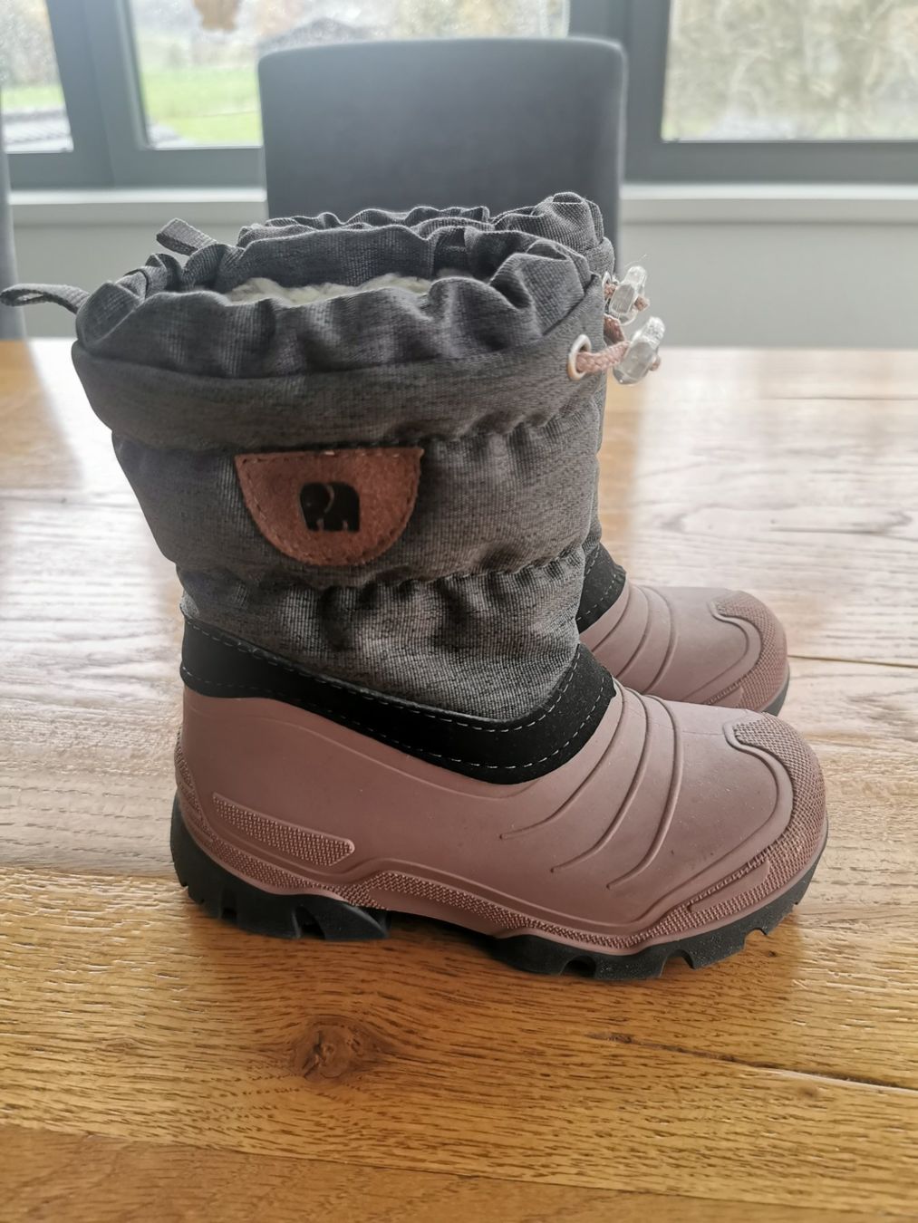 Elefanten Scarpe per ragazze: Elefanten Winterstiefel Grösse 26 – Usato da Ennetmoos venduto da jol_y96x