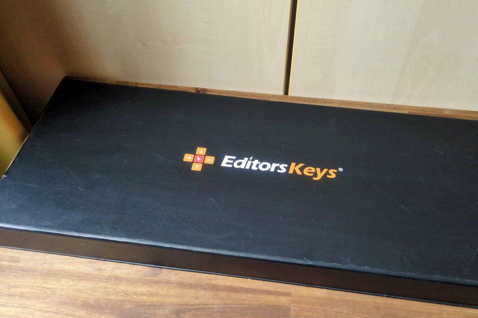 Tastiere: New EditorKeys Premiere Pro CC Backlit UK Keyboard – Nuovo (secondo la descrizione) da Langenthal venduto da YElektra 5