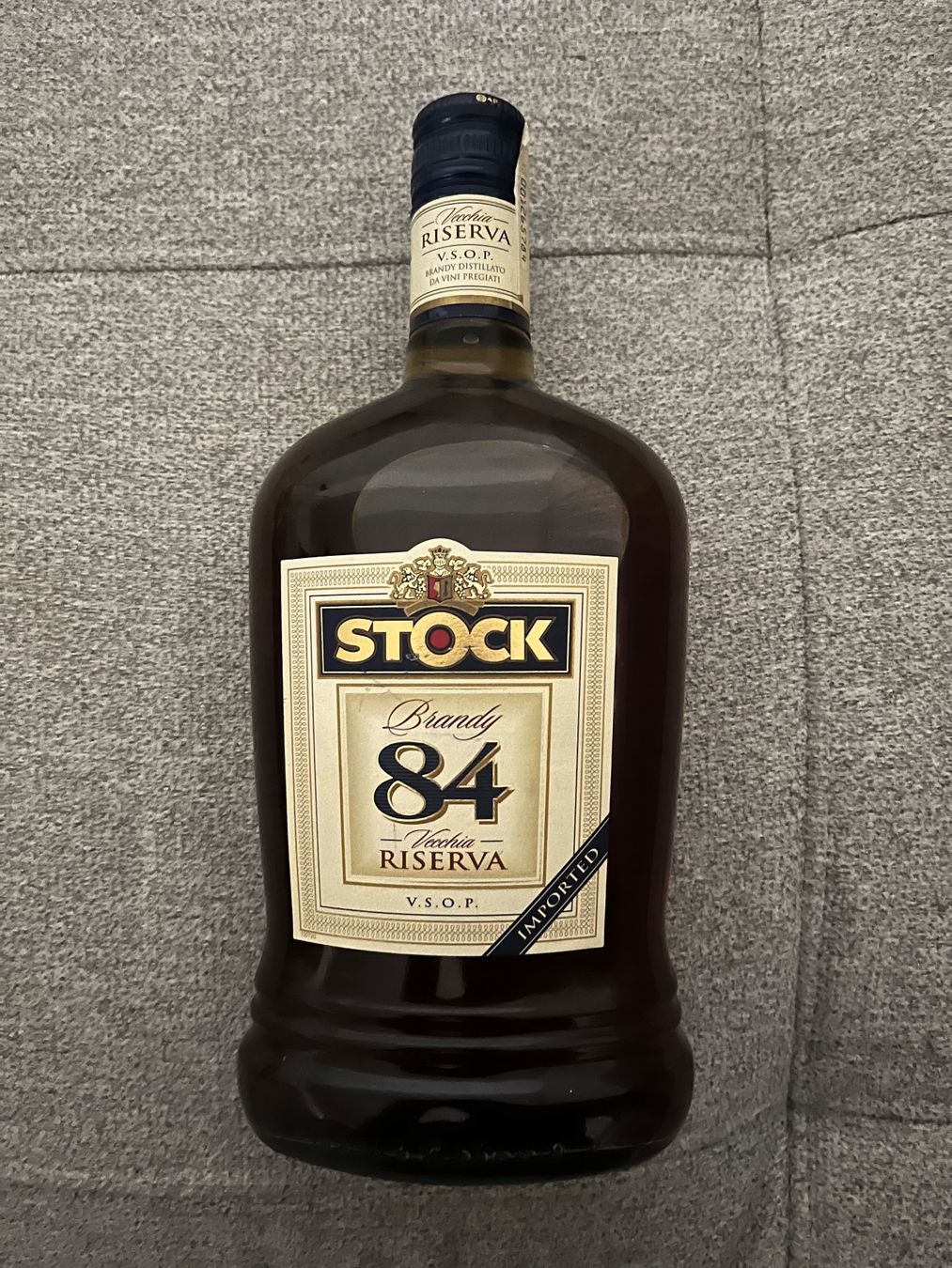 Bevande alcoliche: Stock Brandy 84 Vecchia Riserva V.S.O.P. 1 Liter – Nuovo e nell'imballaggio originale da Merlischachen venduto da Burni2309