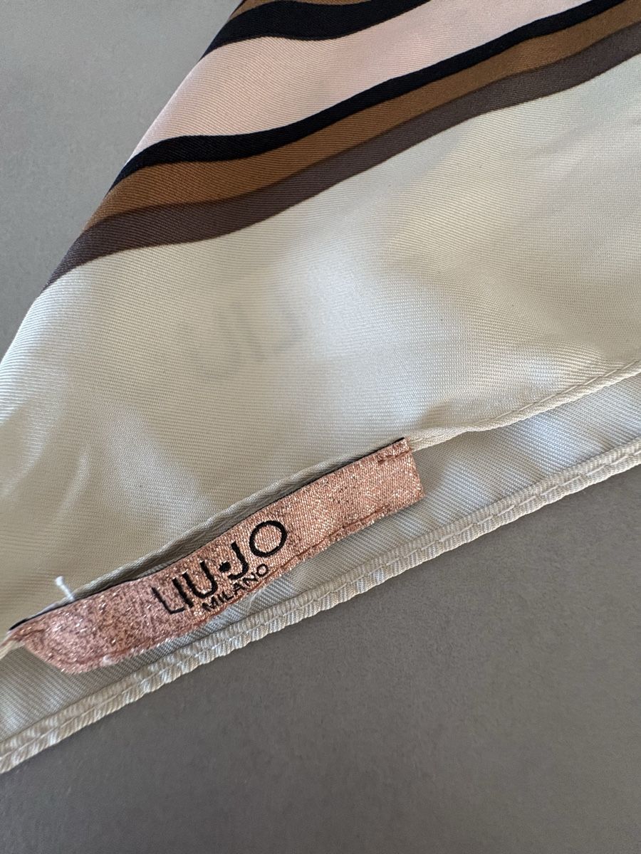 Liu Jo Foulard & Sciarpe: Foulard Top Liu-Jo a righe – Nuovo (secondo la descrizione) da Castel San Pietro venduto da mih_l86g 2