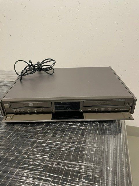 Marantz Amplificatori: Marantz Tuner Amplifier + Deck CD Player – Difettoso da Niederrohrdorf venduto da Jaegermeister1 2