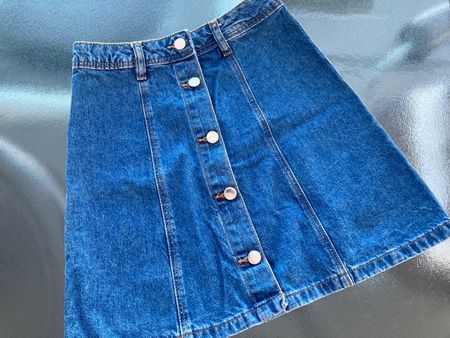 Süsser Minirock aus Denim-Stoff, Gr. 32, top Zustand