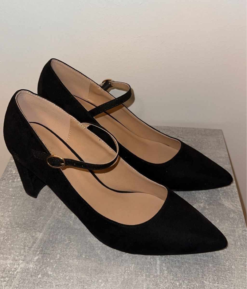 Scarpe da donna: Absatzschuhe schwarz von About You Gr. 40 – Nuovo (secondo la descrizione) da Oftringen venduto da tola19 1