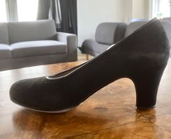 Pumps oder Flamencoschuhe, echtes Wildleder 37 ½  aus Madrid
