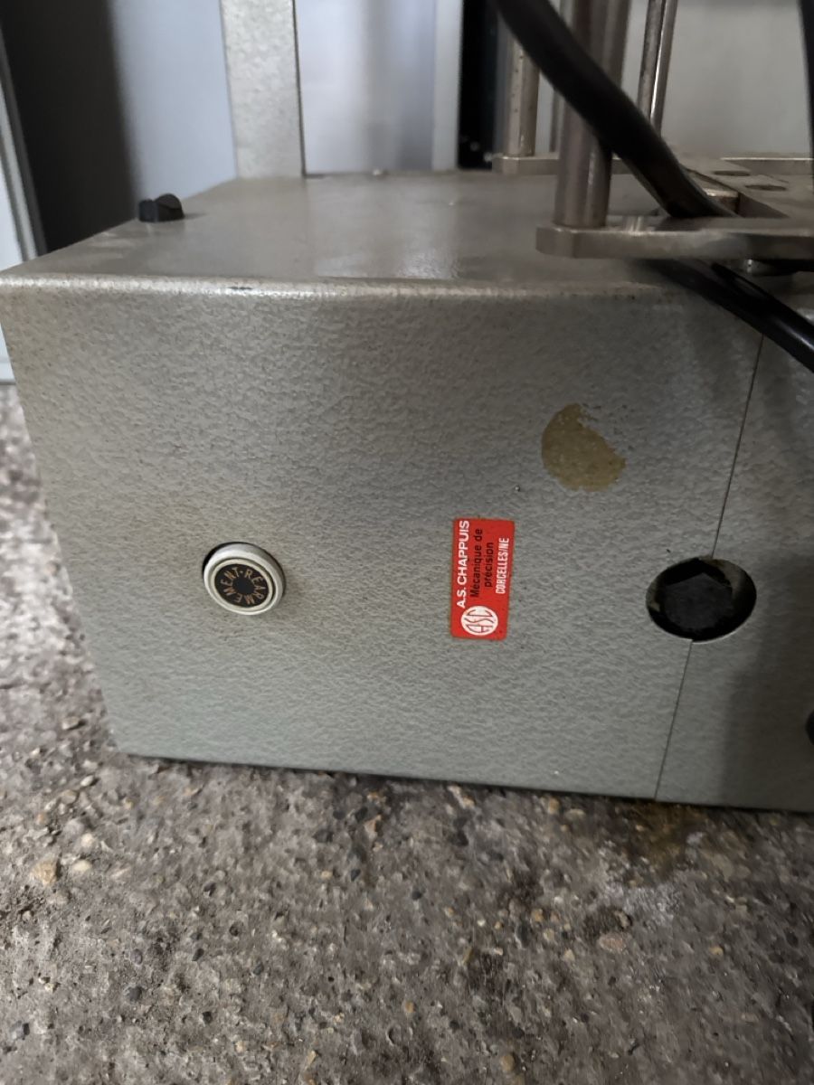 Tutte le macchine: Machine de remontage (comme Astuto) – Usato da La Chaux-de-Fonds venduto da lida2005 1