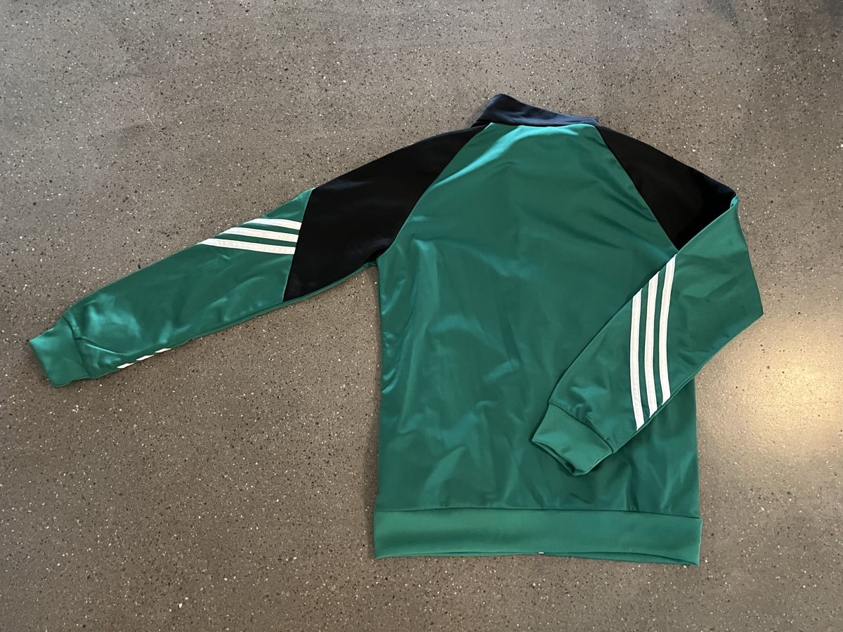 Adidas Jacken & Mäntel: Trainerjacke Adidas Gr.164 – Gebraucht aus Schlierbach von matro01 1