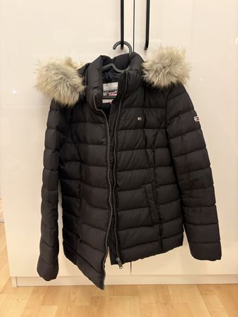 Tommy Jeans Daunenjacke schwarz Grösse M guter Zustand