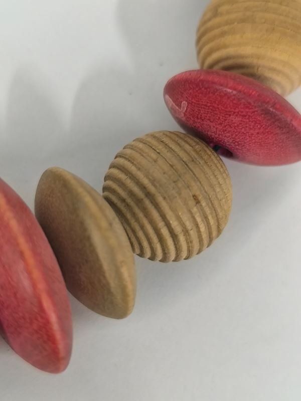 Catenine: Halskette Holz – Usato da Rüti ZH venduto da Restwert_Rueti_ZH 4