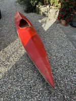 Kajak rot weiss gebraucht mit Gebrauchsspuren</div>