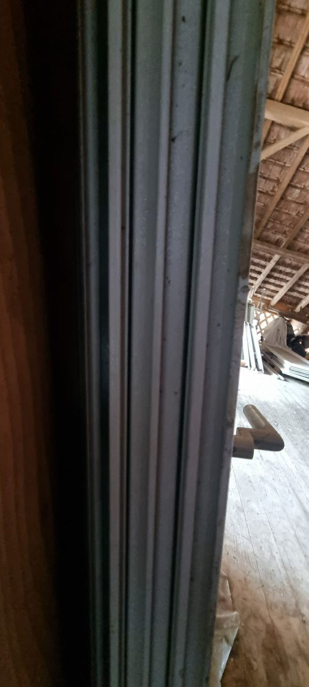 Porte: Moderne Eingangstüre mit Glaselement – Anthrazit – Usato da Gossau SG venduto da juergDaenzer 3