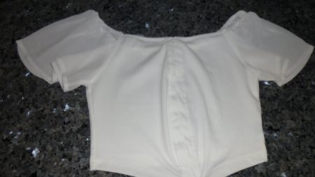 Weisses Sommer Crop Top mit Carmen-Ausschnitt Gr. XS