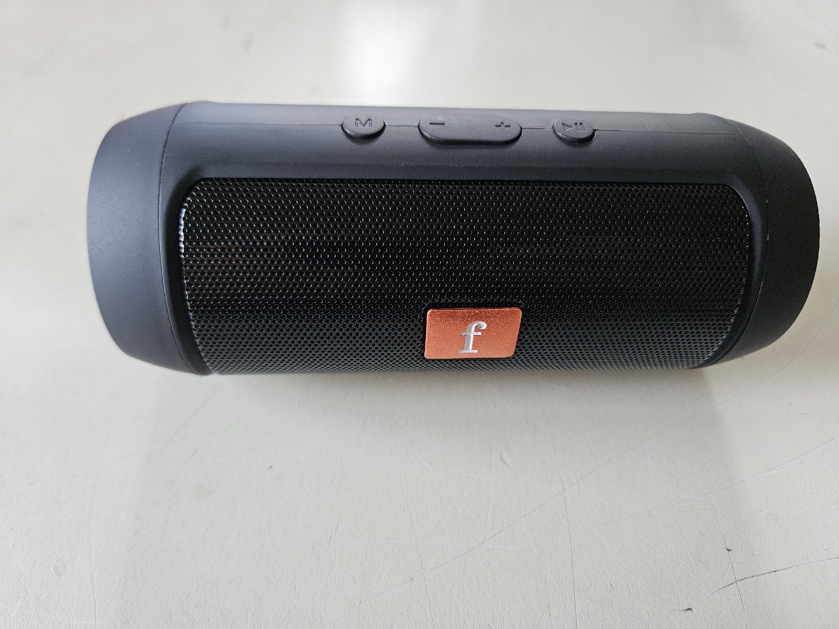 Casse acustiche: Neu tragbarer Bluetooth-Lautsprecher ! – Nuovo (secondo la descrizione) da Oberburg venduto da znas