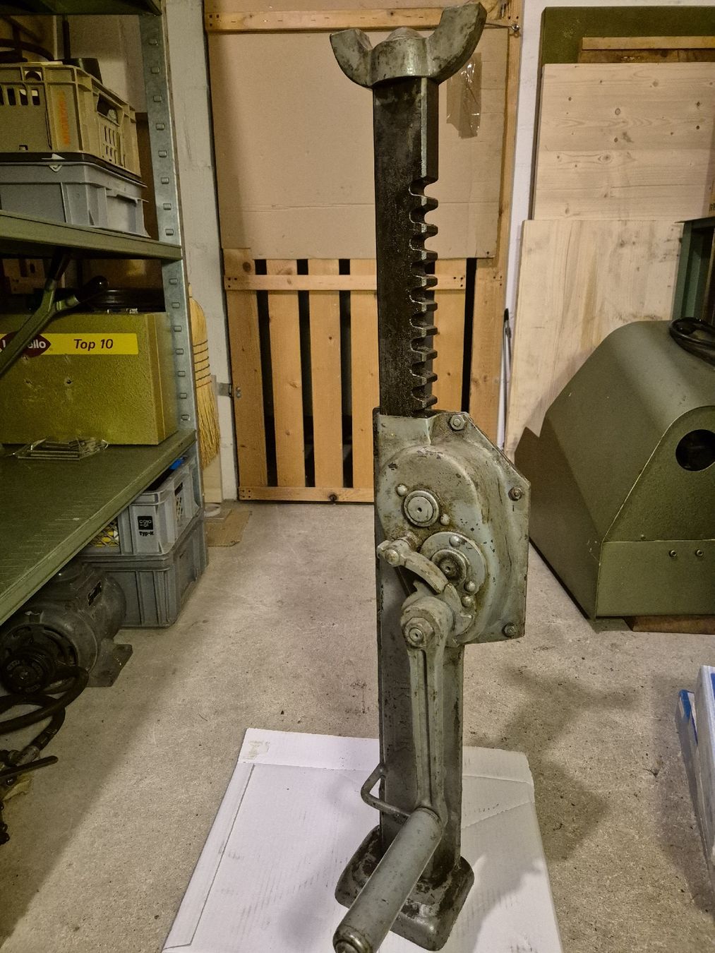 Tutti gli attrezzi: Stockwinde Robor Zahnstangenwinde, Oldtimer Garagenfund, Top – Usato da Weinfelden venduto da Sladjan68 5