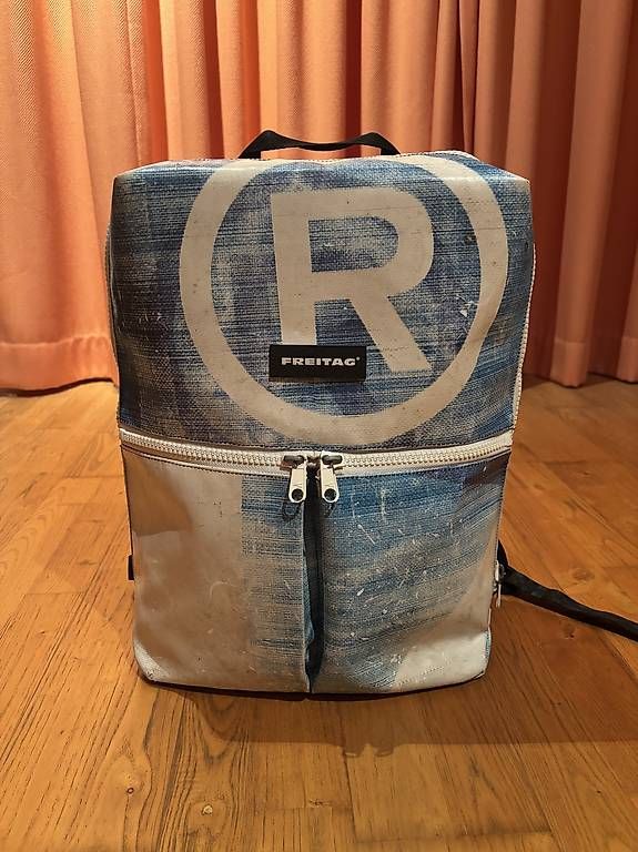 Freitag Sacs à dos: Freitag Fringe R - Bleu et Blanc – D'occasion à Estavayer-le-Lac par Aeibac