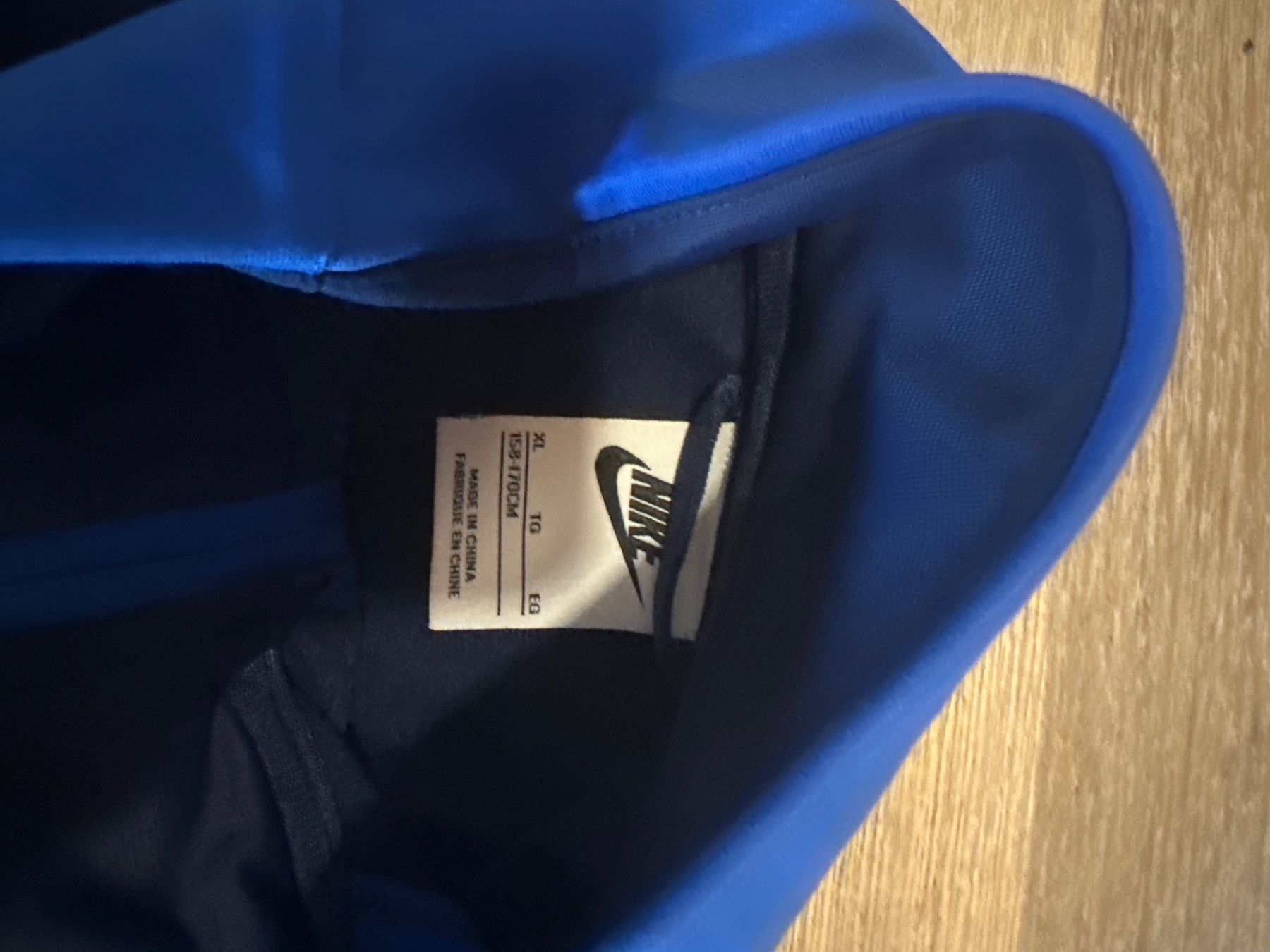 Kleiderpakete & -sets: Nike Trainer Gr. 158-170 – Gebraucht aus Schmitten FR von einhorn123 1
